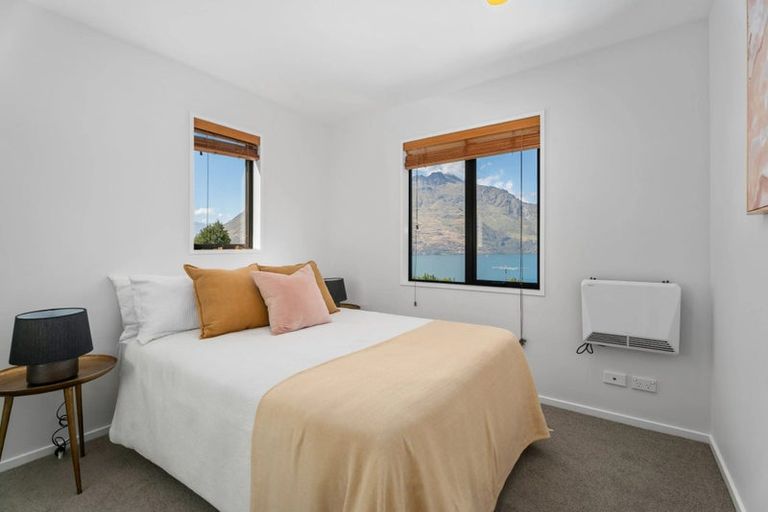 Photo of property in Arno Apartment, 6/8 Mckerrow Place, Sunshine Bay, Queenstown, 9300