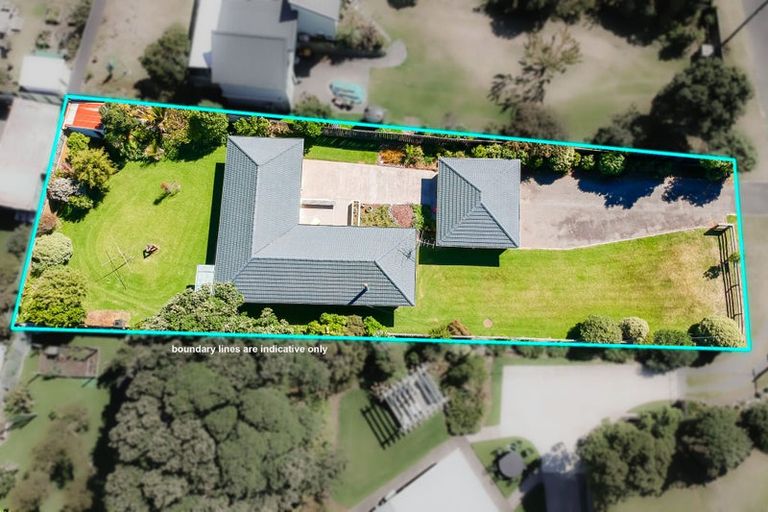 Photo of property in 22 Hohiria Street, Waikanae Beach, Waikanae, 5036