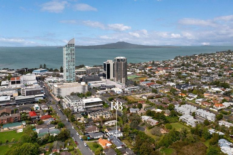 Photo of property in 1/26 Huron Street, Takapuna, Auckland, 0622