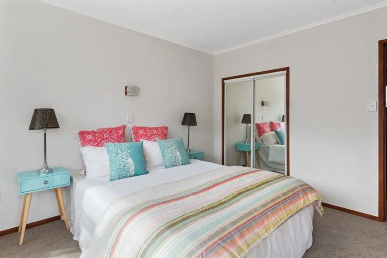 Photo of property in 4/768 Beach Road, Browns Bay, Auckland, 0630