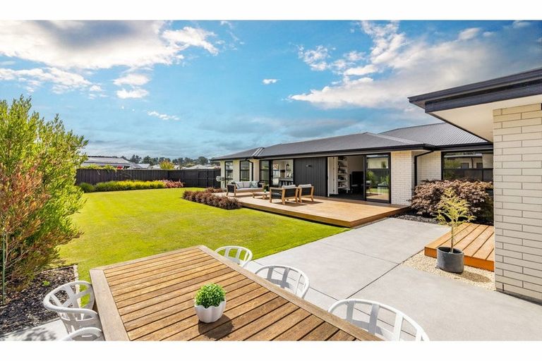 Photo of property in 21 Awa Place, Rangiora, 7400