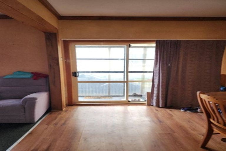 Photo of property in 73 Jenkin Street, Strathern, Invercargill, 9812