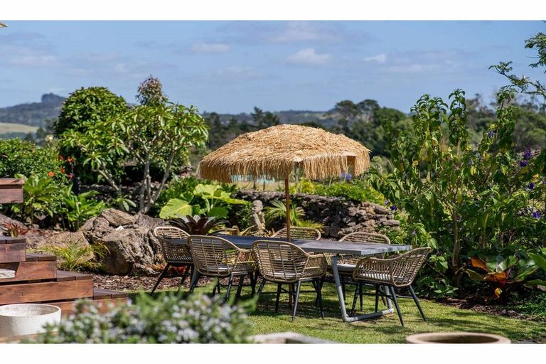 Photo of property in 70 Edmonds Road, Kerikeri, 0293
