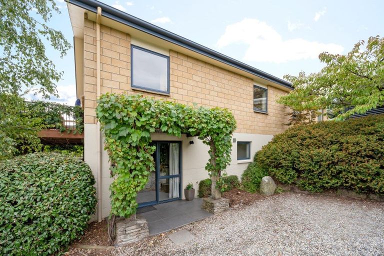 Photo of property in 19 Allenby Place, Wanaka, 9305