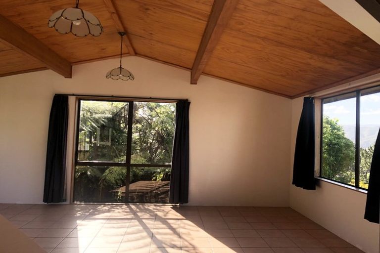 Photo of property in 21 Rondane Place, Tirohanga, Lower Hutt, 5010