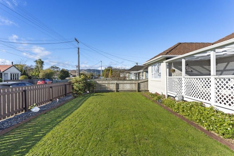 Photo of property in 12 Saint Annes Street, Levin, 5510