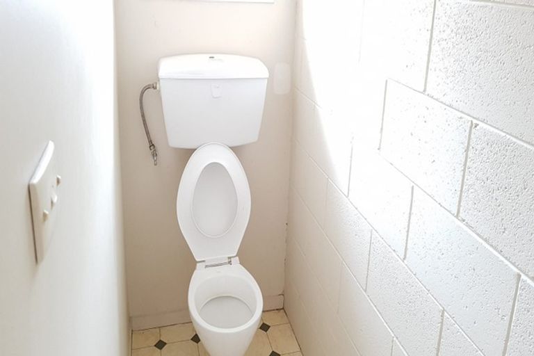 Photo of property in 16 Kauika Road, Avenues, Whangarei, 0110