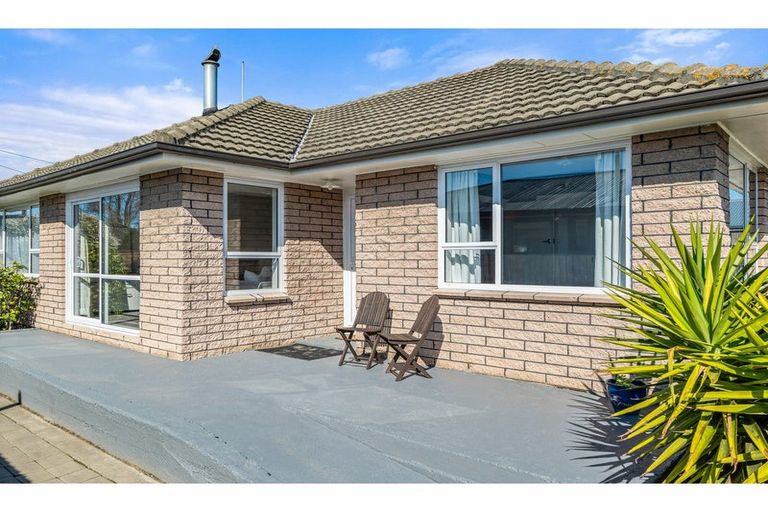 Photo of property in 18 Horton Place, Avondale, Christchurch, 8061