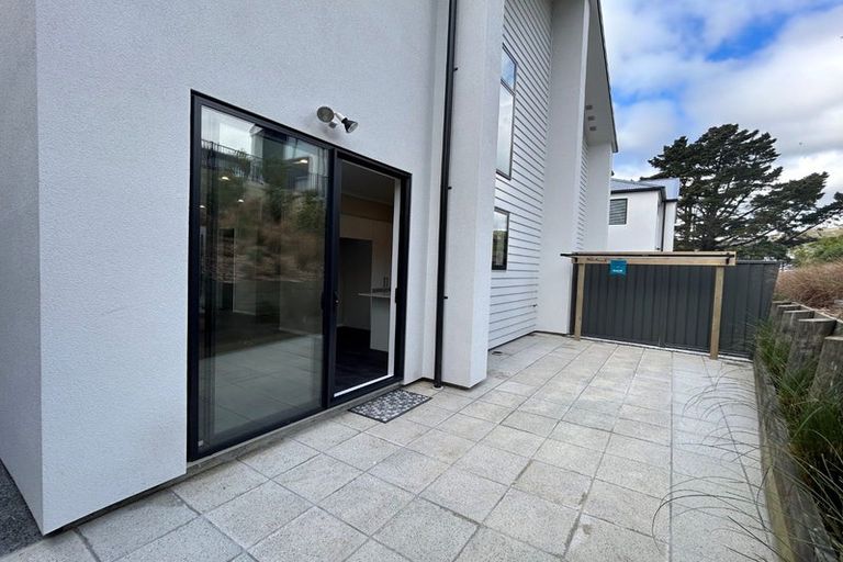 Photo of property in 7 Koreke Close, Kenepuru, Porirua, 5022