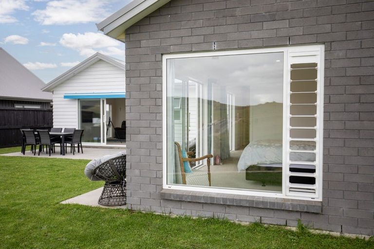 Photo of property in 12 Maataitai Road, Raglan, 3225