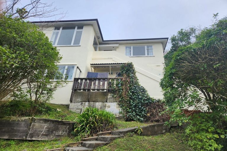 Photo of property in 19 David Crescent, Karori, Wellington, 6012