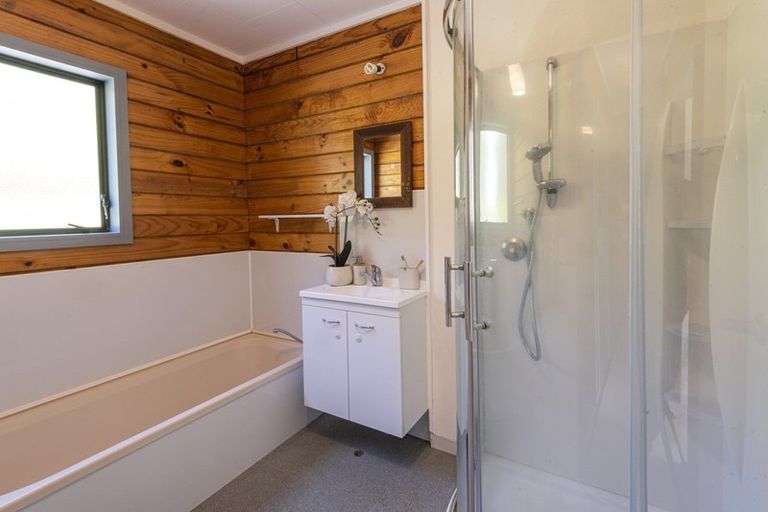 Photo of property in 15 Tikorangi Place, Morningside, Whangarei, 0110