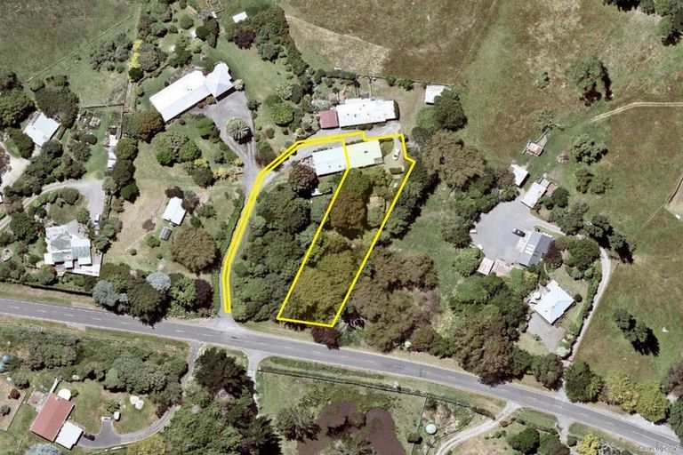 Photo of property in 46 Peka Peka Road, Peka Peka, Waikanae, 5391