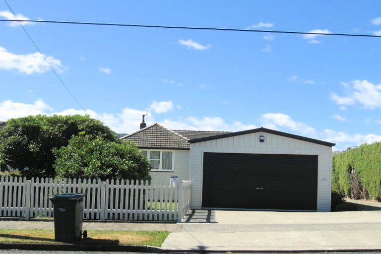 Photo of property in 21 Thackeray Street, Trentham, Upper Hutt, 5018