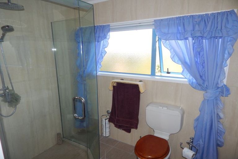 Photo of property in 108 Te Haumi Drive, Paihia, 0200