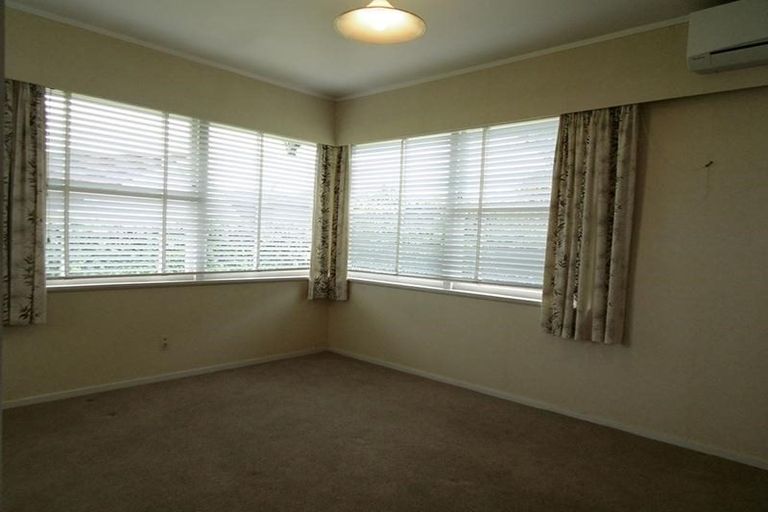 Photo of property in 13 Mccall Place, Opaheke, Papakura, 2113