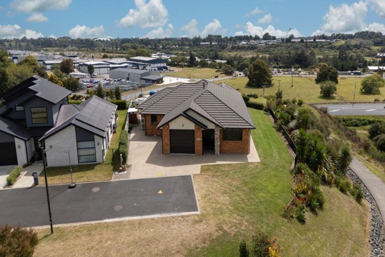 Photo of property in 23 Hyatt Close, Leamington, Cambridge, 3432