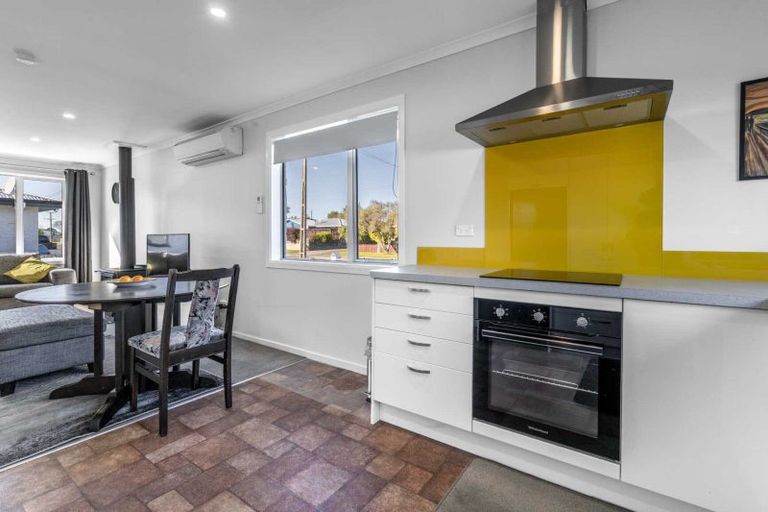 Photo of property in 220 Mcquarrie Street, Kingswell, Invercargill, 9812