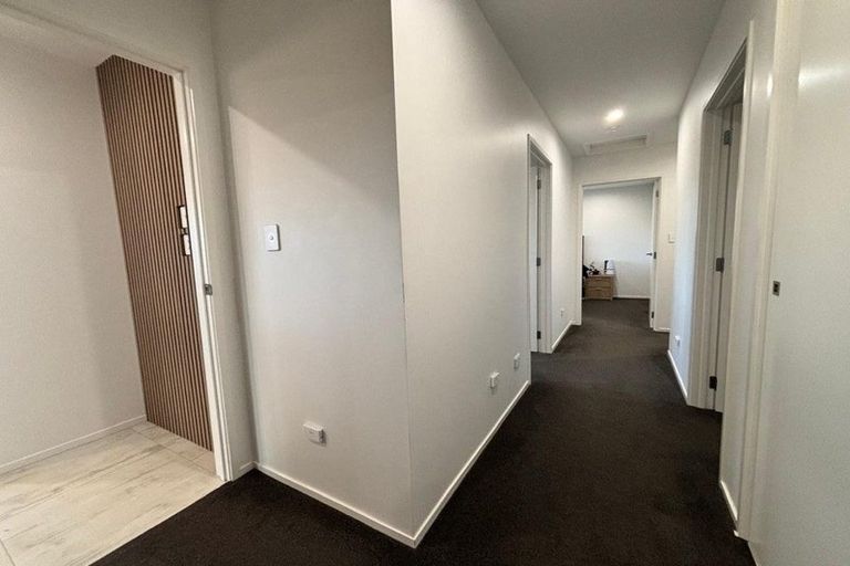 Photo of property in 5 Poutawa Lane, Clarks Beach, 2122