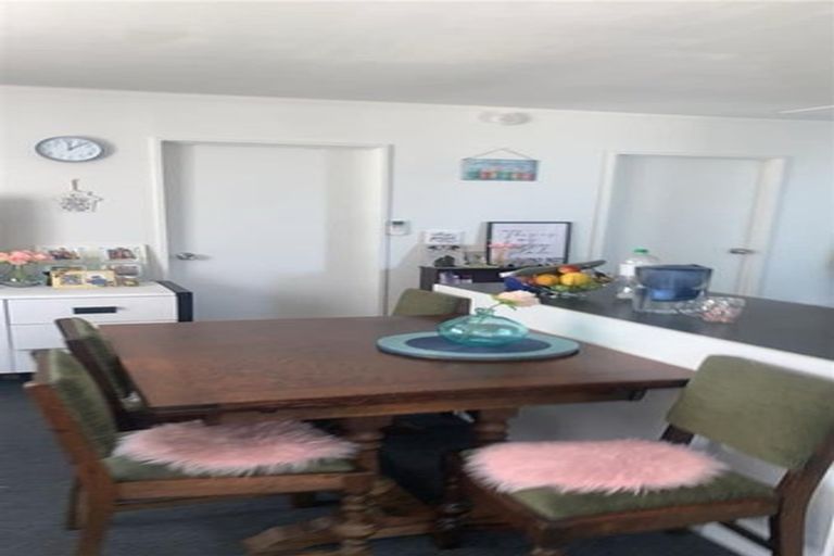 Photo of property in 6 Manapouri Place, Pakuranga Heights, Auckland, 2010