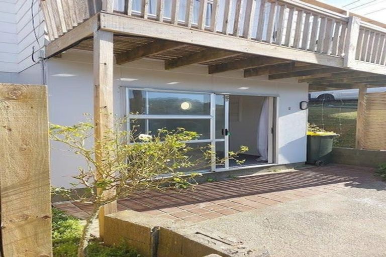 Photo of property in 8/51 Dimock Street, Titahi Bay, Porirua, 5022