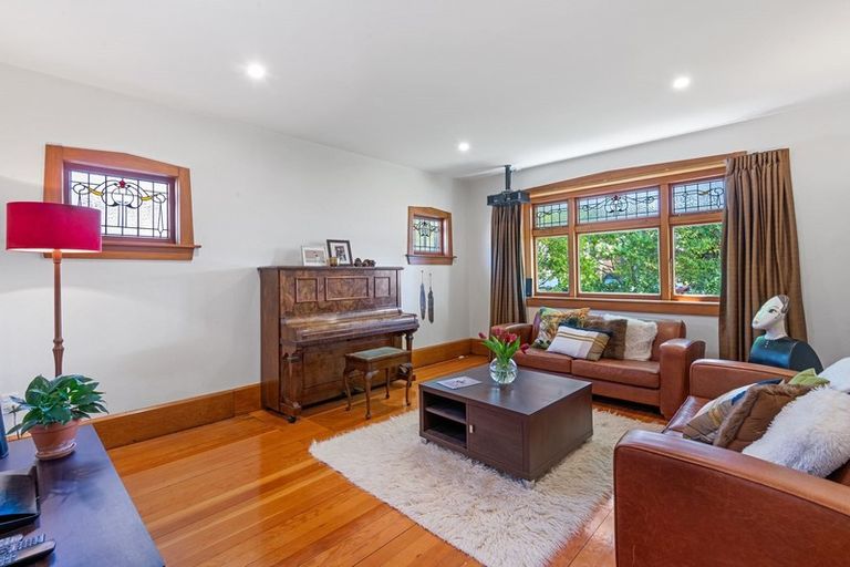 Photo of property in 11 Massey Crescent, St Albans, Christchurch, 8014