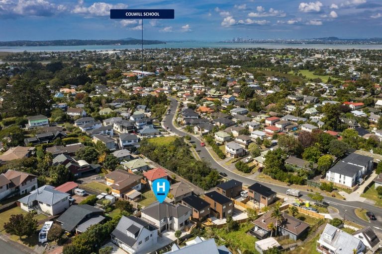 Photo of property in 10a Mescal Street, Massey, Auckland, 0614