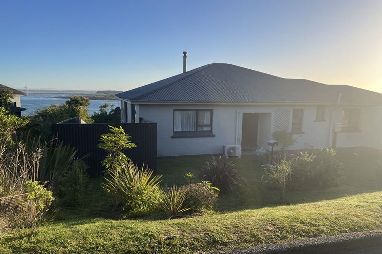 Photo of property in 3 Raymond Street, Bluff, 9814