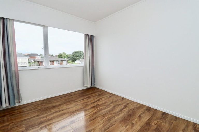 Photo of property in 15 Archmillen Avenue, Pakuranga Heights, Auckland, 2010