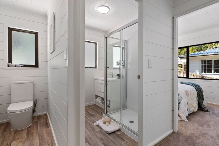 Photo of property in 45 Topliss Drive, Northcross, Auckland, 0632