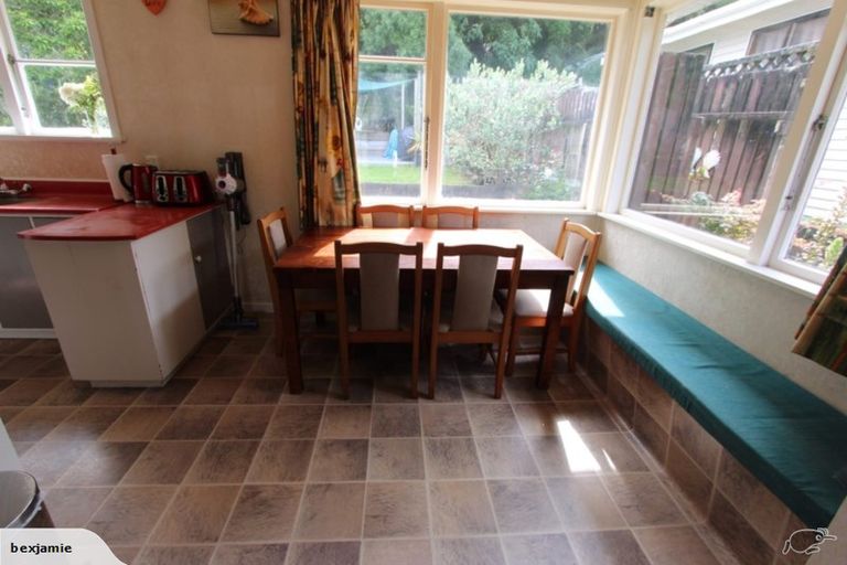 Photo of property in 34 Pembroke Street, Westown, New Plymouth, 4310