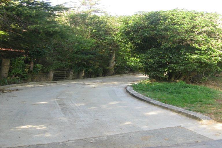 Photo of property in 128 Kamahi Street, Stokes Valley, Lower Hutt, 5019