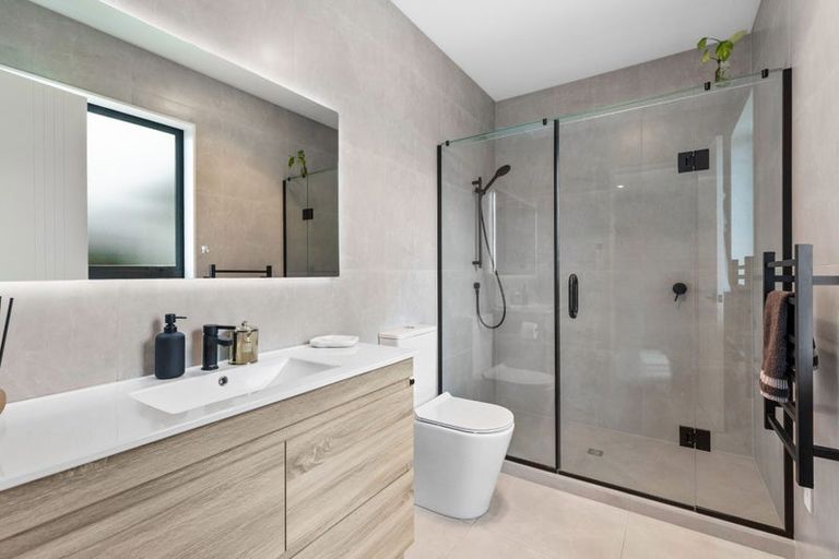 Photo of property in 202 Matua Road, Kumeu, 0810