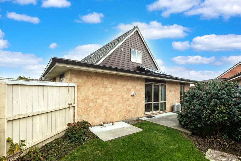 Photo of property in 3 Reeves Road, Rangiora, 7400