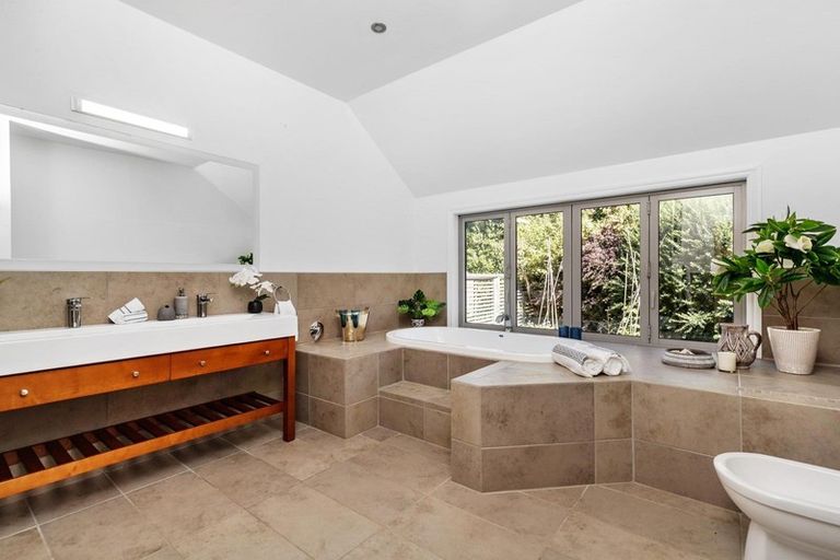 Photo of property in 32 Terrace Street, Bannockburn, Cromwell, 9384