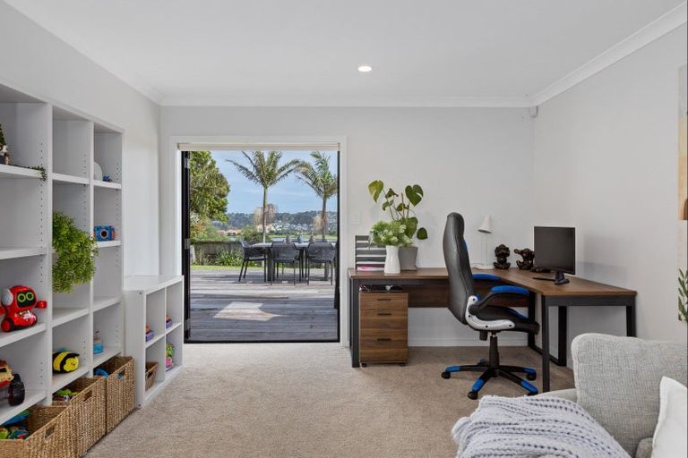 Photo of property in 28 Island View Drive, Gulf Harbour, Whangaparaoa, 0930