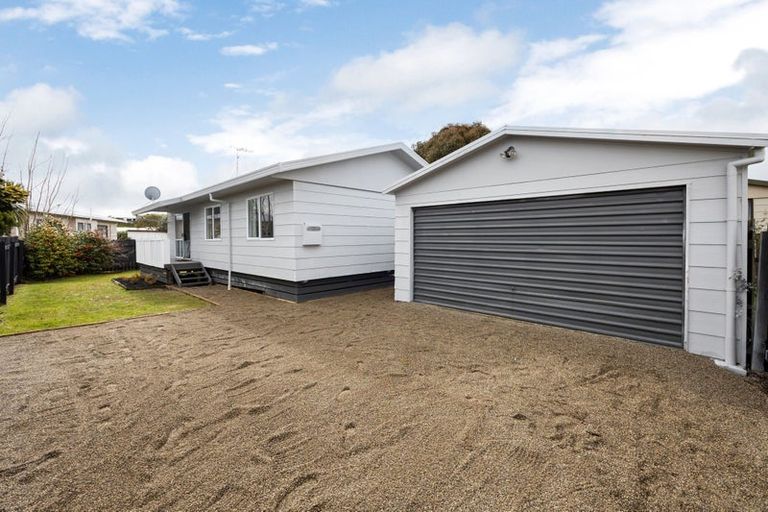 Photo of property in 11a Lloyd Drive, Nawton, Hamilton, 3200