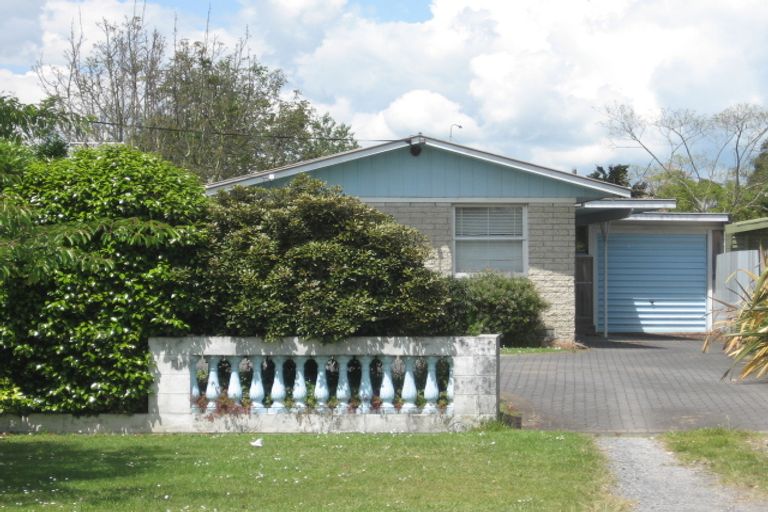 Photo of property in 296 Shakespeare Street, Leamington, Cambridge, 3432