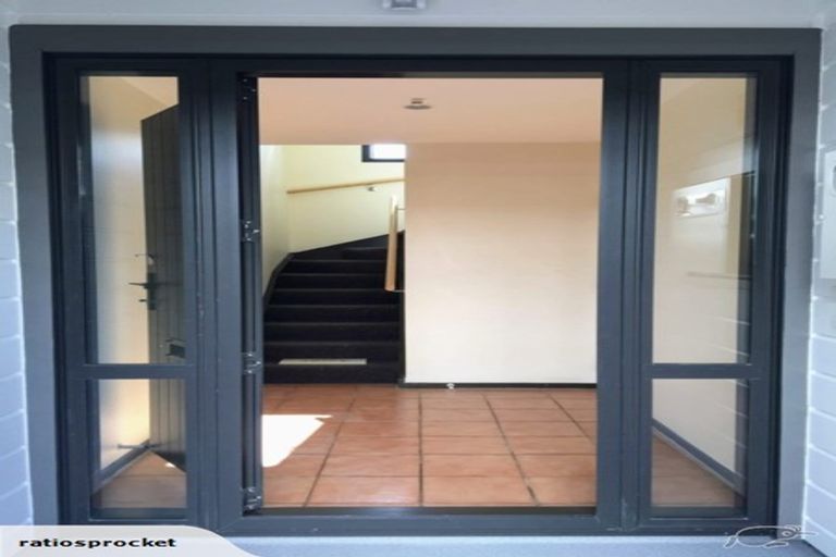 Photo of property in 14/240 The Terrace, Wellington Central, Wellington, 6011