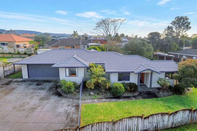 Photo of property in 49 Fairview Place, Te Puke, 3119