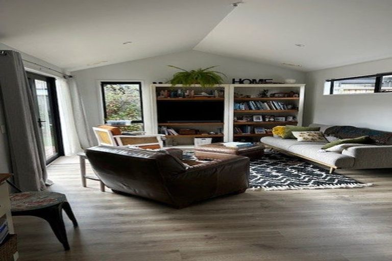 Photo of property in 64 Muster Road, Jacks Point, 9371