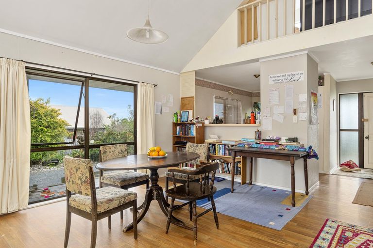 Photo of property in 14 Whenuariri Place, Maketu, Te Puke, 3189