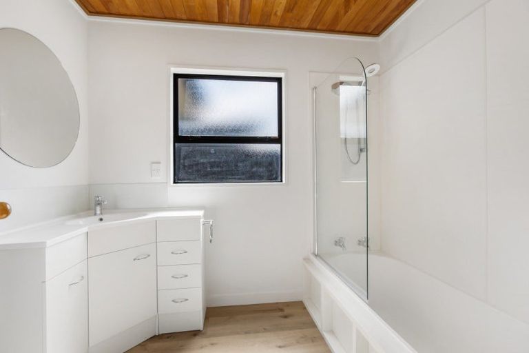 Photo of property in 9a Ragan Lane, Wanaka, 9305