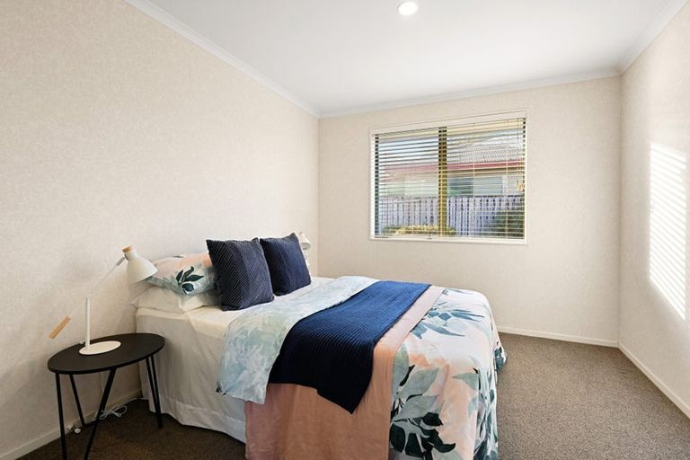 Photo of property in 10 Dorchester Place, Nawton, Hamilton, 3200