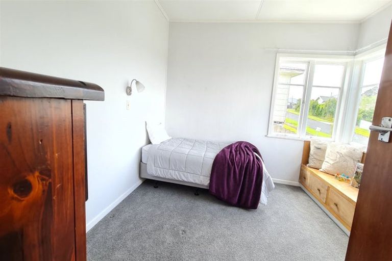 Photo of property in 36 Karaka Street, Helensville, 0800