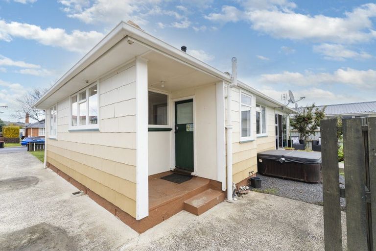 Photo of property in 55 Murray Street, Kew, Dunedin, 9012