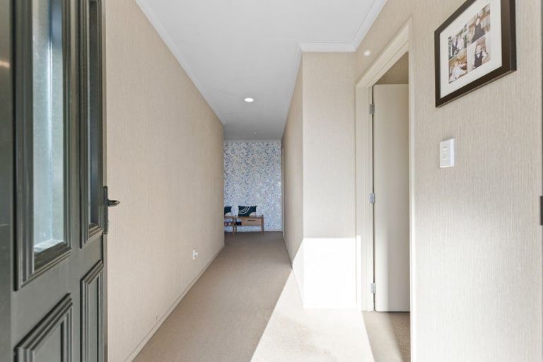 Photo of property in 8 Cleveland Heights, Kelvin Grove, Palmerston North, 4414