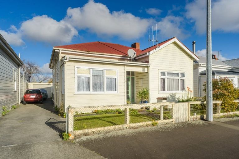 Photo of property in 232 Grey Street, Palmerston North, 4414