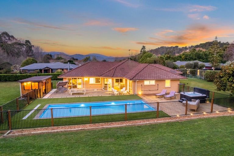 Photo of property in 101 Emerald Hill Drive, Birchville, Upper Hutt, 5018