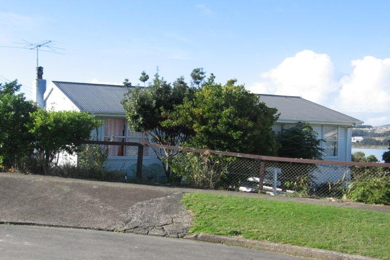 Photo of property in 8 Arero Place, Titahi Bay, Porirua, 5022